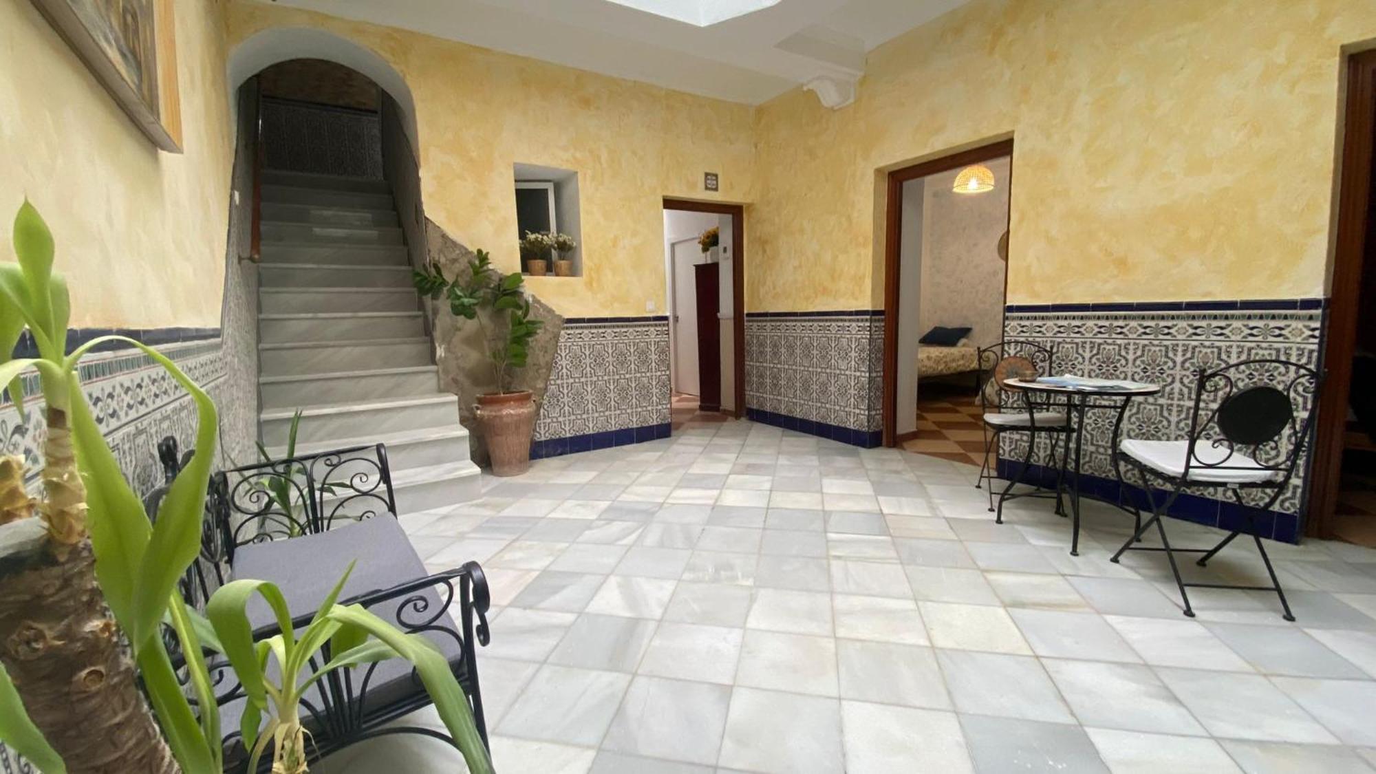 Patio Andalusi Junto A La Vina Apartment Cadiz Luaran gambar