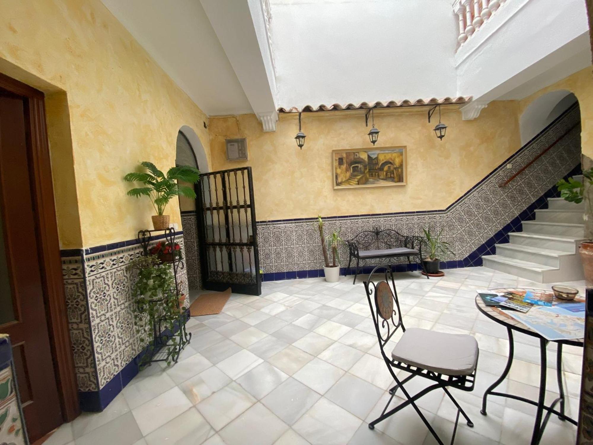 Patio Andalusi Junto A La Vina Apartment Cadiz Luaran gambar