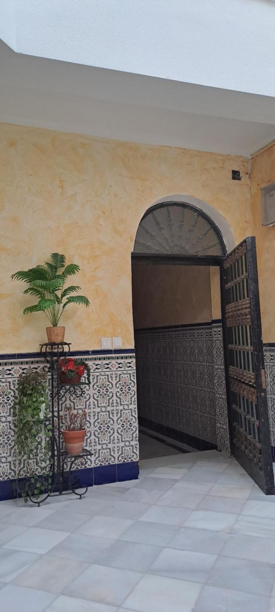 Patio Andalusi Junto A La Vina Apartment Cadiz Luaran gambar